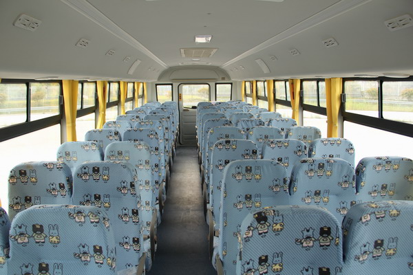 亚星JS6110XC校车