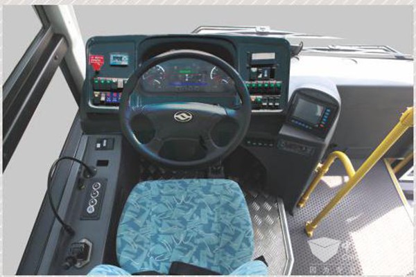 黄海DD6851EV2纯电动公交