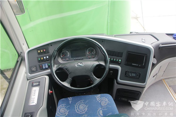 南京金龙NJL6117BEV客车（纯电动24-53座）
