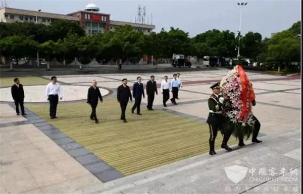 奋进“新长征”|金龙客车：牢记初心践行使命 助力“新长征”