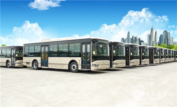 亚星客车又赴“春城” 全面打造公交都市