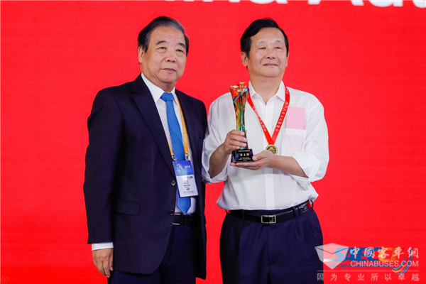 中国汽车界至高殊荣!宇通汤玉祥获2019中国汽车工业饶斌奖