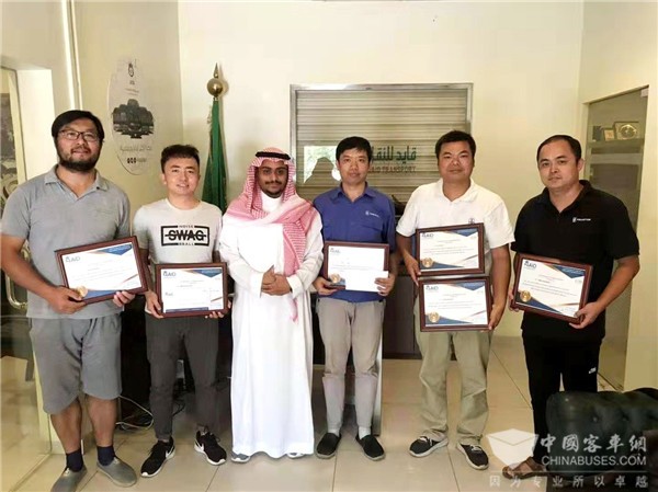 沙漠之鹰：这群客车人聚于沙特，只为更好服务!