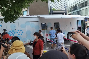 科学智造，高效抗疫——北京政府领导考察指导福田欧辉抗疫“战车”