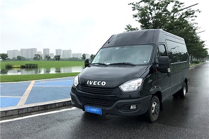 运送350箱消毒液无压力 依维柯欧胜空间、承载皆出色!
