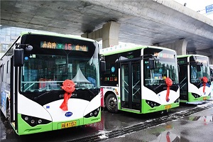 央媒接连点赞比亚迪新能源公交，TA到底有多优秀?