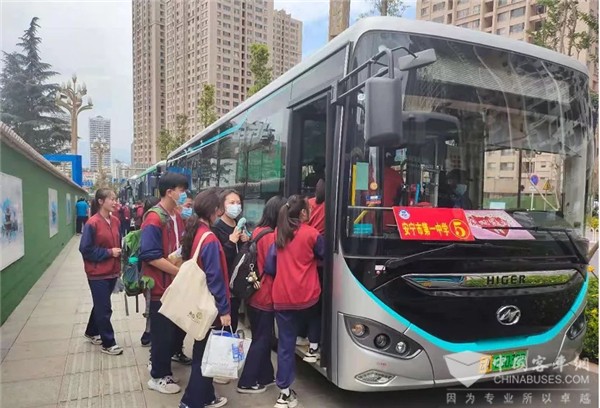 为梦想全力跑! 苏州金龙护航2021高考季