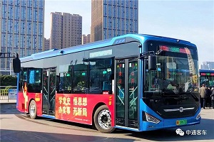 公交车上学党史！中通新N系公交车变身党史学习移动课堂
