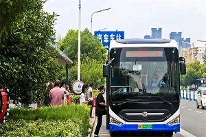 “老吾老”︱中通客车精准助力“适老化”交通服务
