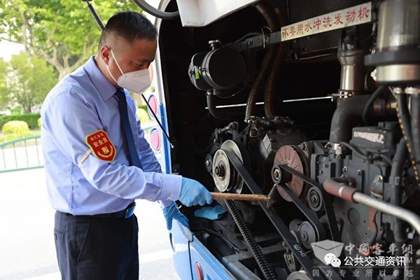 夏季 防暑降温 安全行车 做好预防
