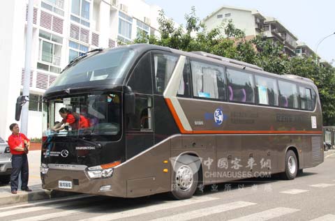 比赛用车大金龙XMQ6129Y5