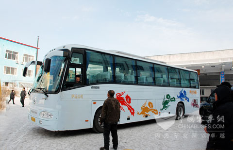 XMQ6115CS仍然每天往返于伊春-哈尔滨,每天行程830公里