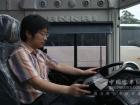 乐竞官方网站总编吴永强试驾安凯捷利观光级旅游客车