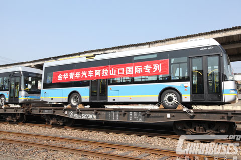 青年汽车阿拉山出口国际专列