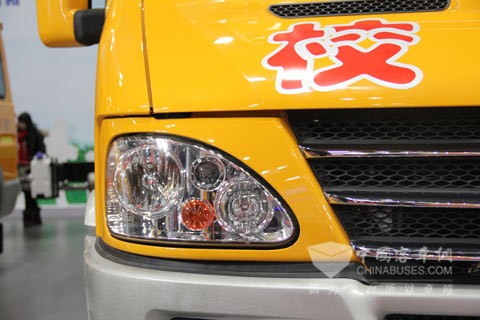 南京依维柯宝迪A42小学生专业校车