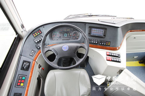 申龙客车SLK6129