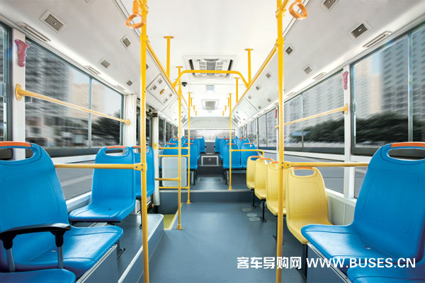 宇通ZK6825HNG2公交车（天然气国五14-22座）