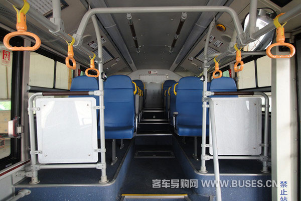 五洲龙FDG6101NG5公交车（天然气国五10-40座）
