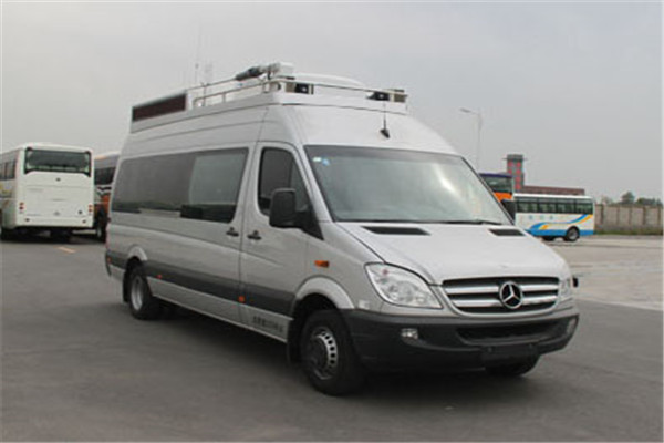 宇通ZK5051XZH3指挥车（汽油国四2-9座）