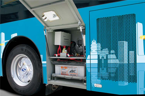 金龙XMQ6820AGD5公交车（柴油国五14-27座）