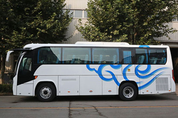 福田欧辉BJ6852EVUA-2客车（纯电动24-39座）