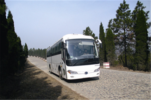 百路佳JXK6115BPHEVN公交车（天然气/电混动国五24-44座）