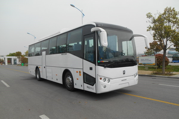 亚星YBL6117HBEV9客车（纯电动24-51座）