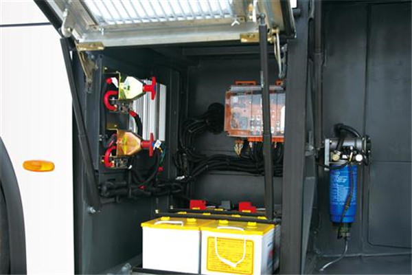 亚星YBL6117H1QCP客车（天然气国五24-51座）