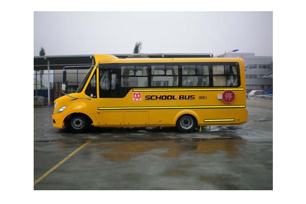 金龙XMQ6730ASD5小学生专用校车（柴油国五24-37座）