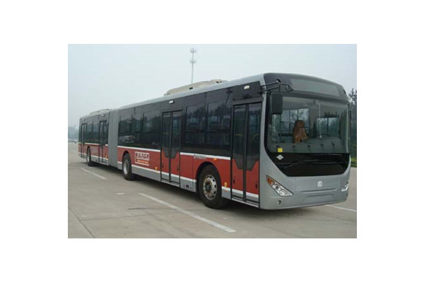 中通LCK6180HQGNA铰接式公交车（天然气国五24-58座）