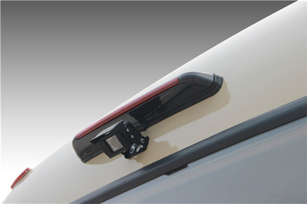 南京金龙NJL6806BEV11客车（纯电动24-31座）