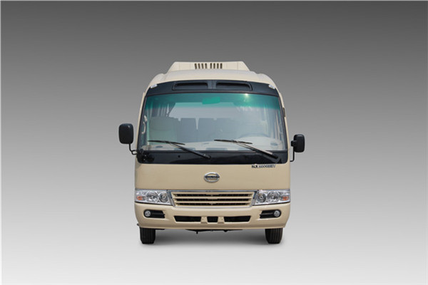 南京金龙NJL6820BEV2客车（纯电动24-35座）