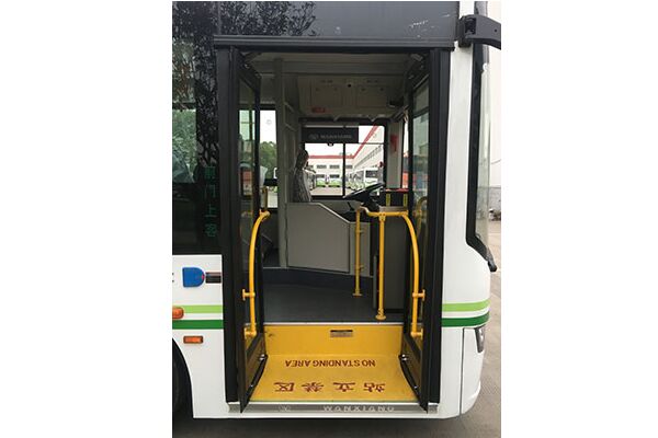 上海万象SXC6120GBEV8公交车（纯电动10-50座）