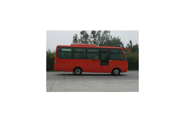 楚风HQG6750EA5客车（柴油国五24-33座）