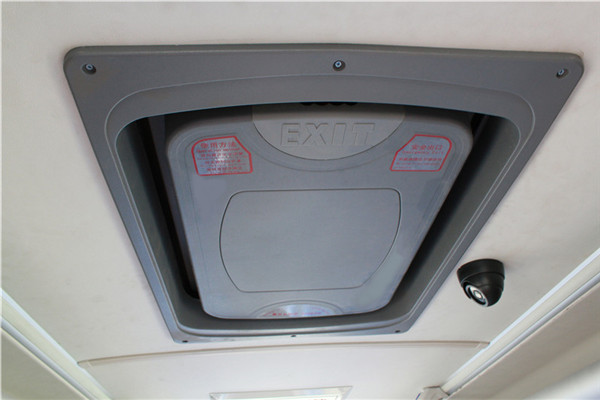东风旅行车EQ6811CACBEV1公交车（纯电动24-36座）
