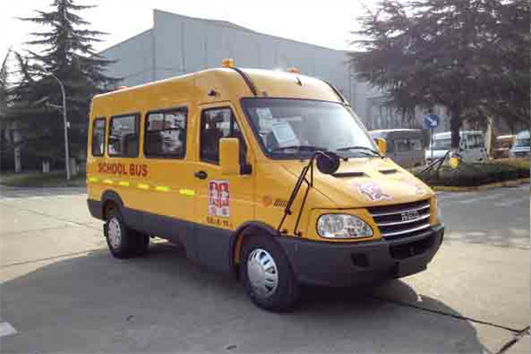 南京依维柯NJ6555YXCC幼儿专用校车（柴油国五19座）