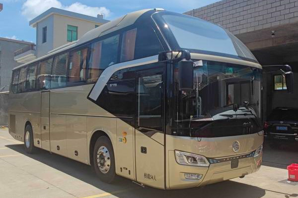金旅XML6122J36Y6客车（柴油国六24-54座）