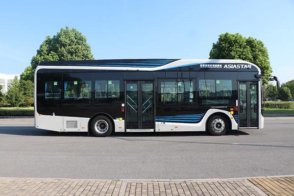 亚星JS6108GHFCEV2低入口城市客车（氢燃料电池19-31座）