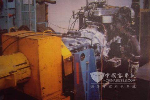 日产柴动力总成搭载华越缓速器台架的实验