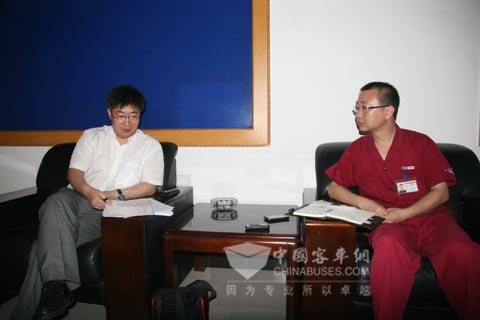 江淮商用车底盘营销公司副总经理高军在接受乐竞官方网站采访